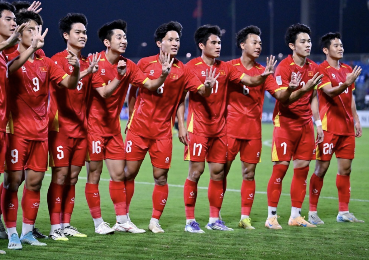 麻将胡了-喜提30亿越南盾！越南队6战5胜+只输中国队 连续2场染红缔造耻辱