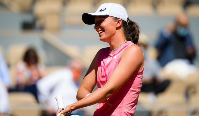 麻将胡了-20岁生日“双喜临门” 斯瓦泰克法网卫冕首秀告捷